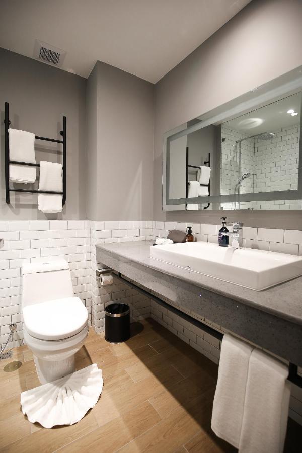 Hotel Scarlett Ban ba Ngan Екстериор снимка